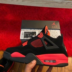 Jordan 4 Red Thunder